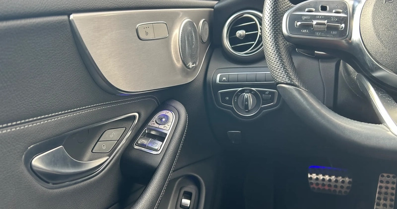 Mercedes-Benz Klasa C cena 146900 przebieg: 71930, rok produkcji 2019 z Bobolice małe 172